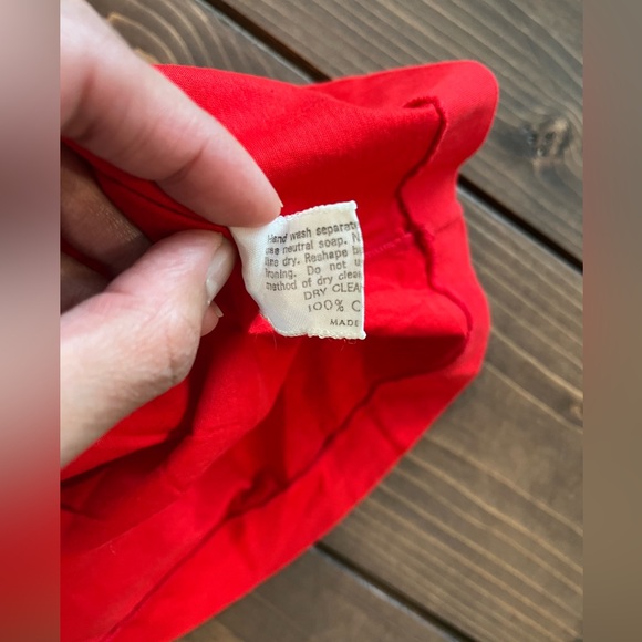 Celine Long Sleeves with Collar in red - Picture 4 of 6